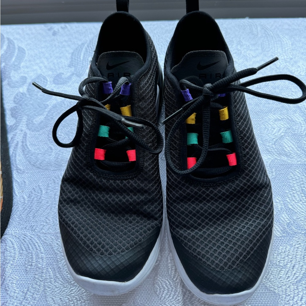 Nike Air 6.5Y fits women’s 8